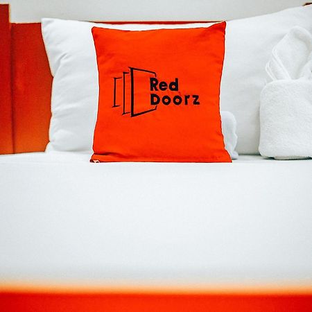 Reddoorz At S & L Apartelle Daraga Albay Легаспи Экстерьер фото